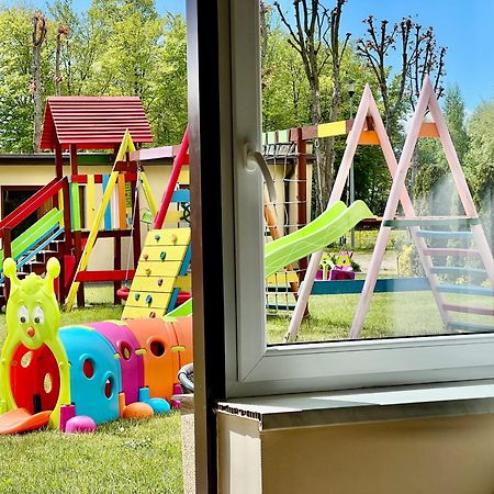 Osrodek Rodzinny "Pod Wydmami" Przy Plazy , Plac Zabaw , Rowery Сарбиново Экстерьер фото