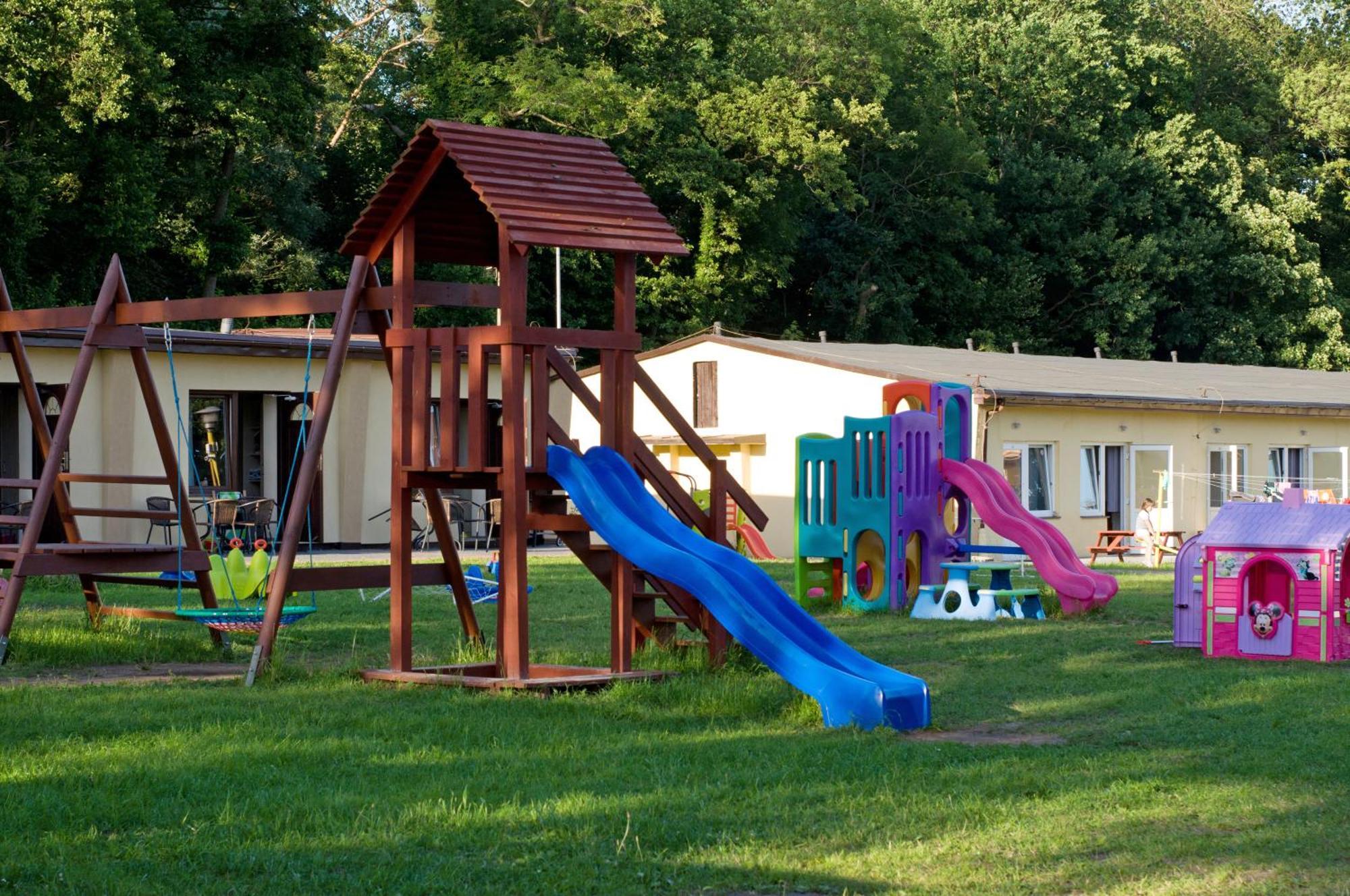Osrodek Rodzinny "Pod Wydmami" Przy Plazy , Plac Zabaw , Rowery Сарбиново Экстерьер фото