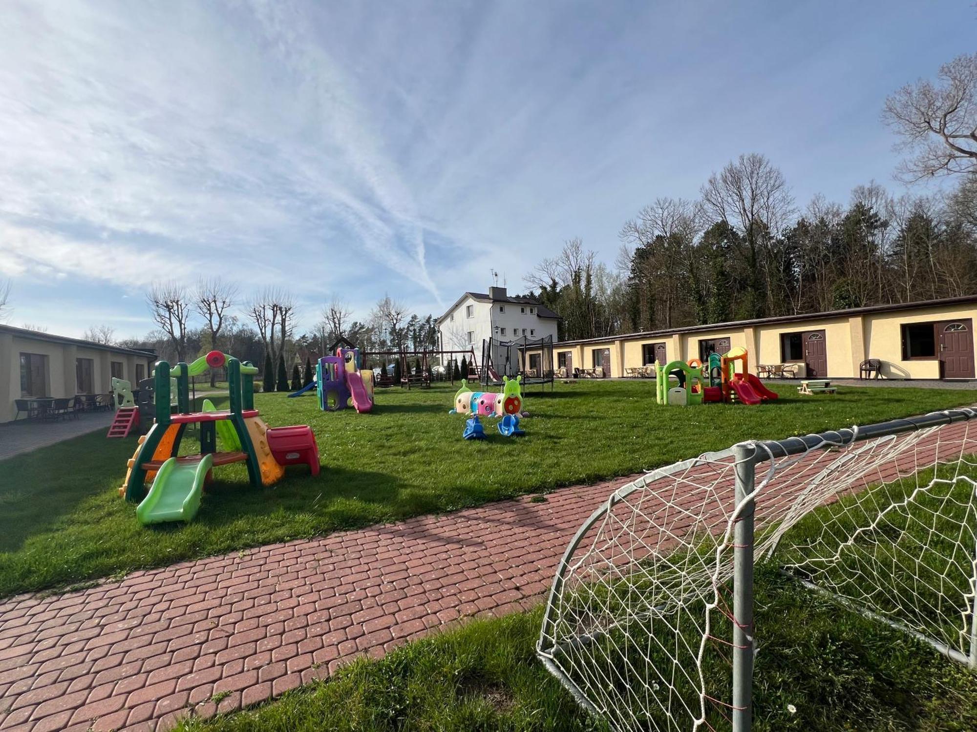 Osrodek Rodzinny "Pod Wydmami" Przy Plazy , Plac Zabaw , Rowery Сарбиново Экстерьер фото
