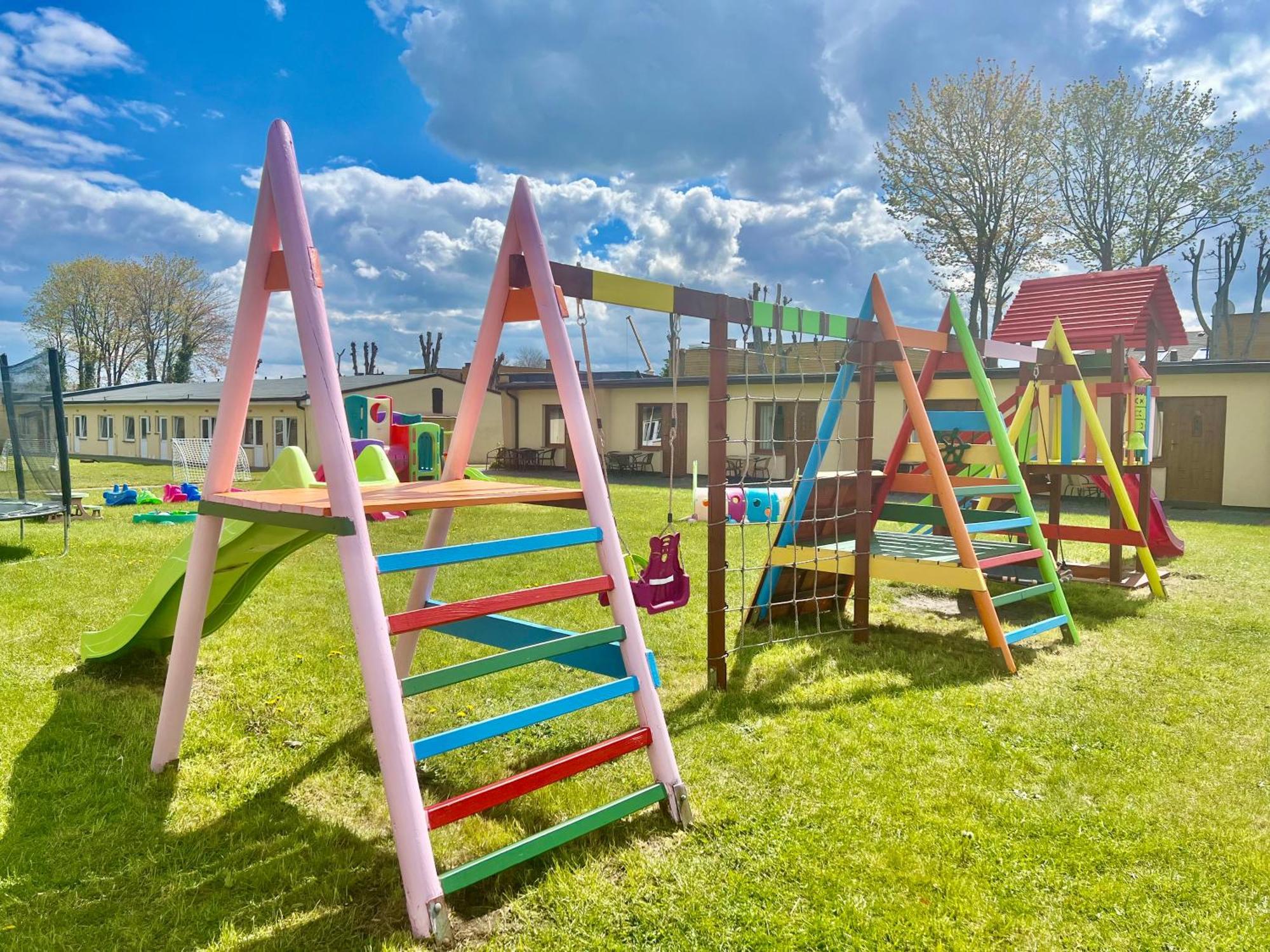 Osrodek Rodzinny "Pod Wydmami" Przy Plazy , Plac Zabaw , Rowery Сарбиново Экстерьер фото